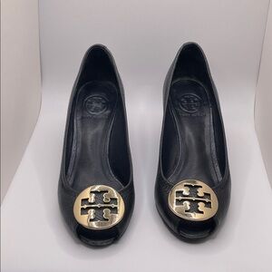 Tory Burch Navy Wedge Shoes Sally Gold emblem peeptoe